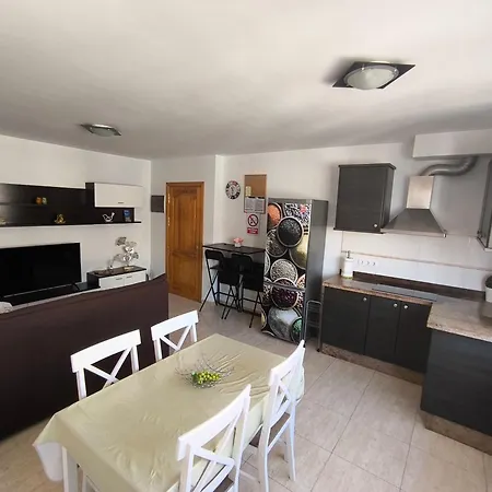 Apartment Ar - De 3 Con Ascensor En Huesas,