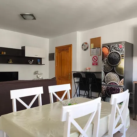 Ar - De 3 Con Ascensor En Huesas, Telde