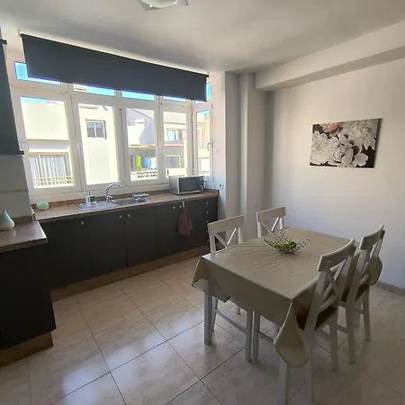 Ar - De 3 Con Ascensor En Huesas, * Telde