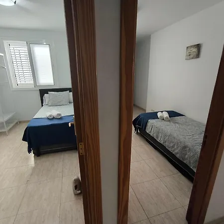 Ar - De 3 Con Ascensor En Huesas, Apartment Telde