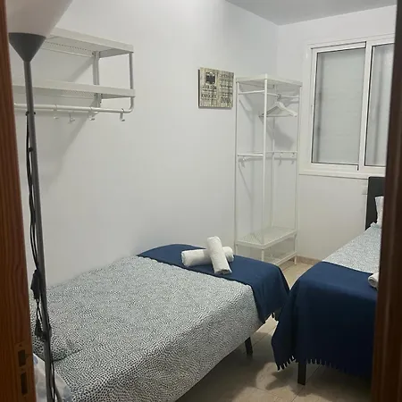 Ar - De 3 Con Ascensor En Huesas, Apartment