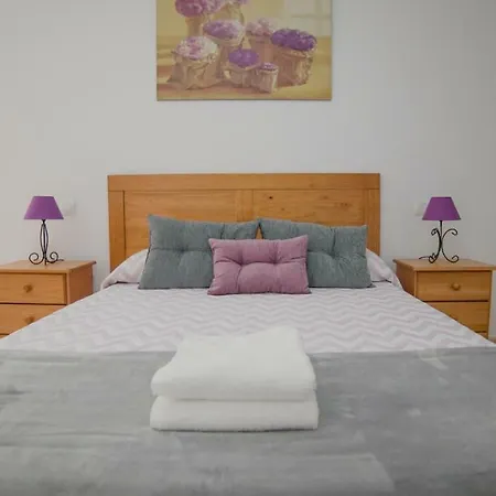 Apartment Ar - De 3 Con Ascensor En Huesas,