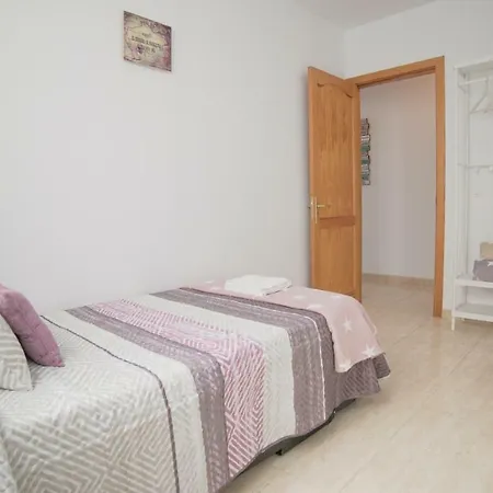 Apartment Ar - De 3 Con Ascensor En Huesas, Telde
