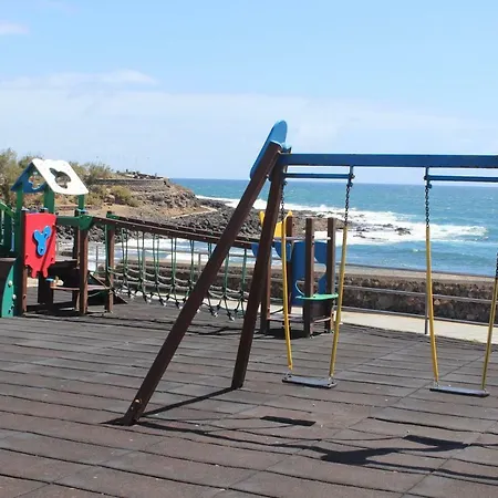 Apartment Ar - De 3 Con Ascensor En Huesas, Telde