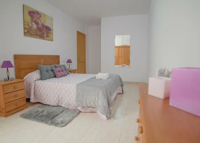Apartment Ar - De 3 Con Ascensor En Huesas,
