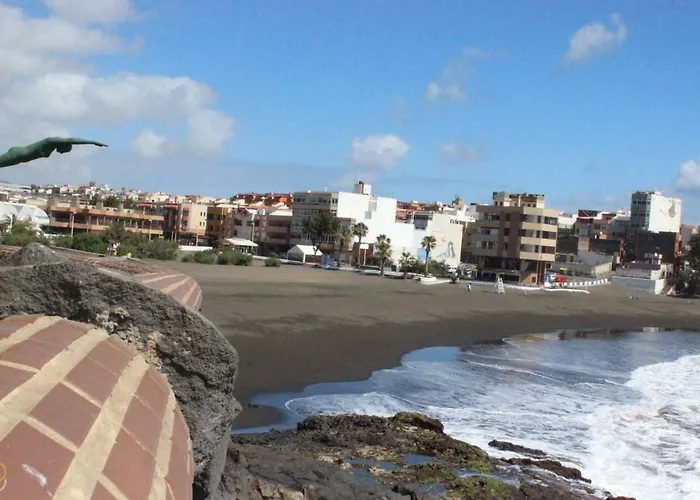 Ar - De 3 Con Ascensor En Huesas, Apartment Telde